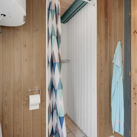 Holiday home Awesome In Romo With Kitchen *